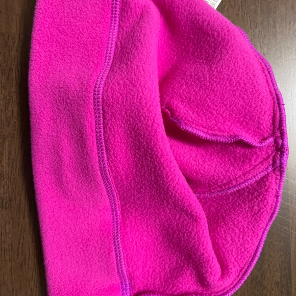 Women’s  Nike Beanie - Picture 6 of 7